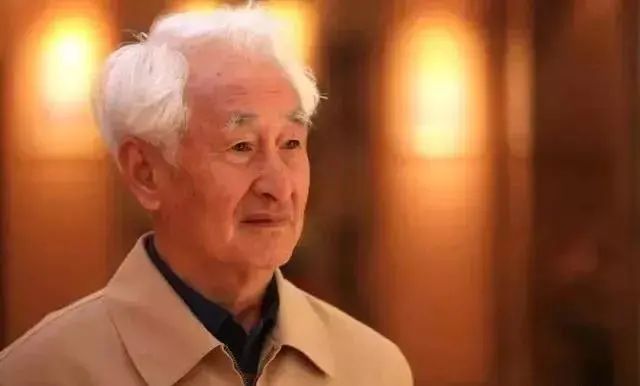 98年5月，季克良成为茅台新时期的”掌舵者“。.jpg