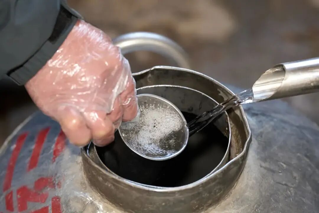 为什么酱酒必须存够三年才能出厂？揭开时间与品质的秘密(图1)