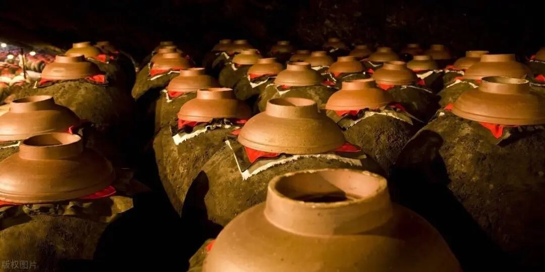 为什么酱酒必须存够三年才能出厂？揭开时间与品质的秘密(图3)
