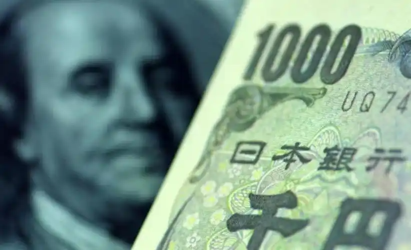 特朗普：美国正在帮助日本提振日元！国际油价跳水，黄金白银上涨(图1)
