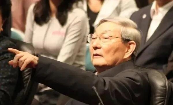 人民好总理，一路走好：敢同恶鬼争高下，不向霸王让半分！(图1)