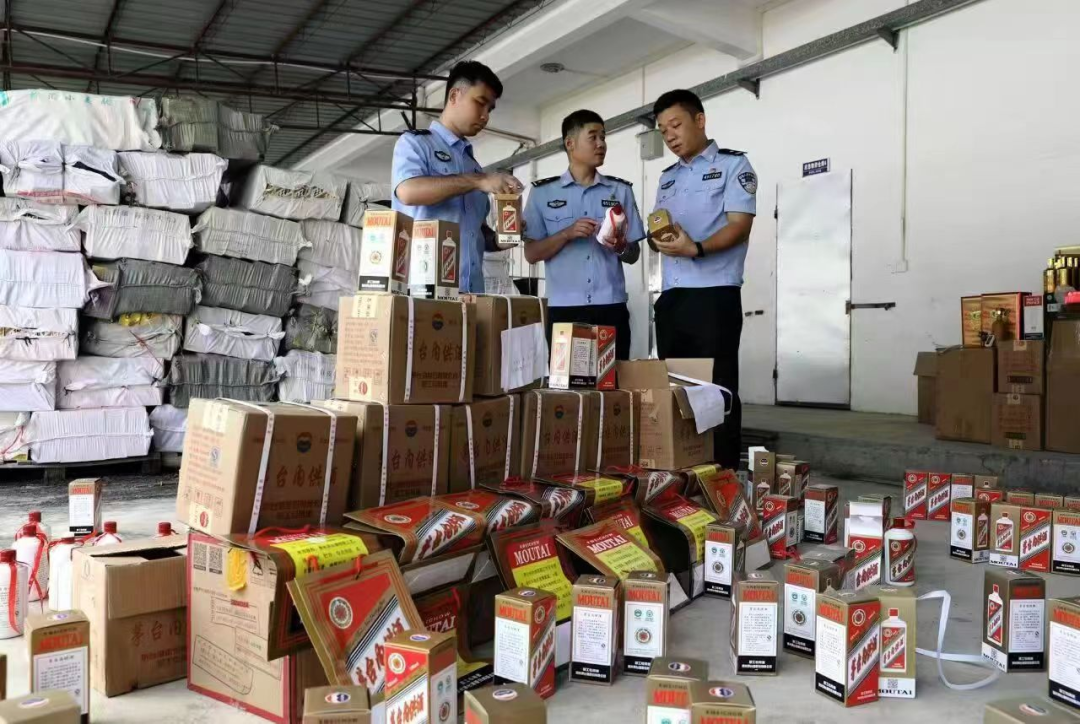 图片 临近中秋,卖假茅台的酒贩子们又开始出来晃荡了(图11)