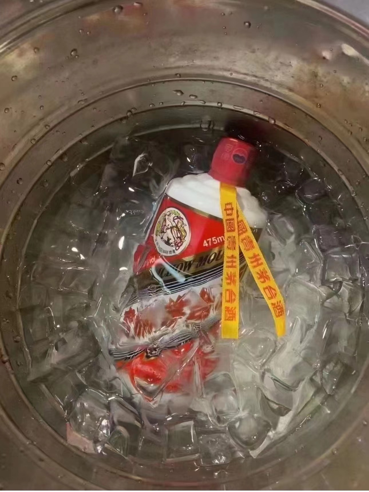 夏季喝白酒避坑全攻略：从冰镇到下酒，一篇讲透(图1)