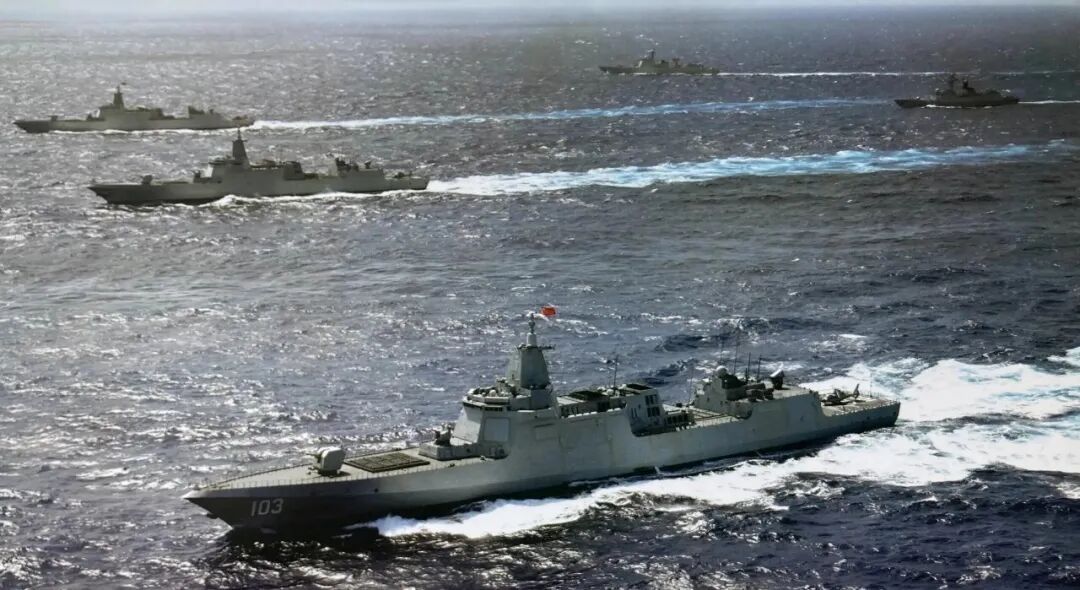 5.7万美日兵力压来，解放军黄海封海47天！辽宁舰前出石垣岛以南，东风-26连夜拉动(图5)