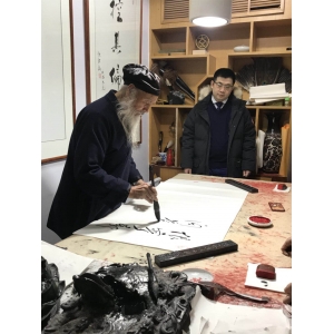 男性50岁之后眉毛突然变长，说明了什么？
